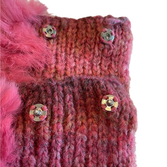 Candies Pink Rosette Head/Neck scarf with Berkshire Fashion Knit Rosette Gloves - Picture 4 of 8